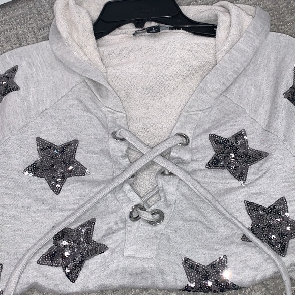 Hooded sweatshirt with sequin stars - Picture 4 of 4